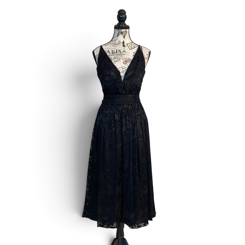 White House Black Market Dress Womens 2 Black Floral Jacquard Midi Cocktail LBD